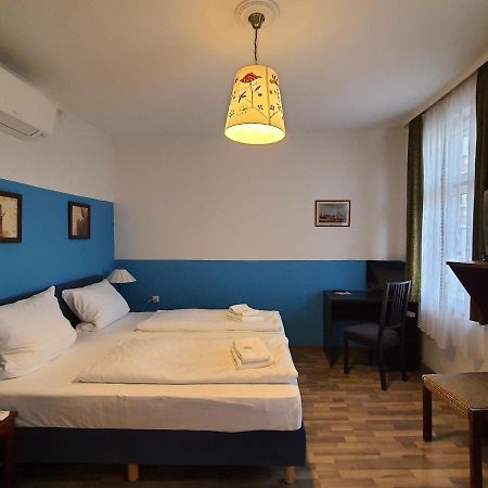 Hotel Pension Graf Constance Exterior photo